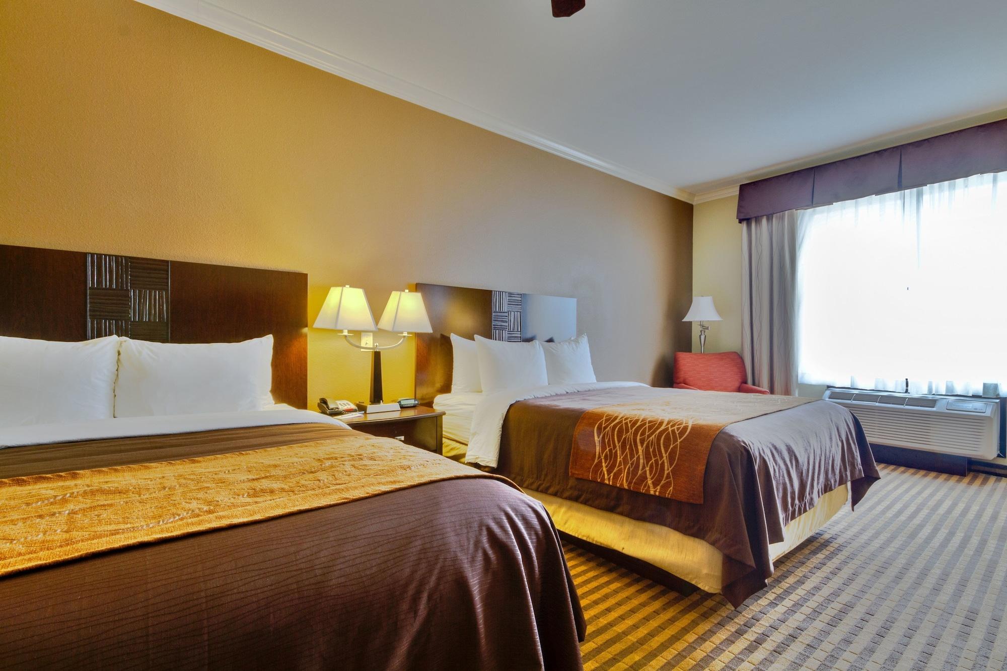 Comfort Inn & Suites Fort Worth - Fossil Creek Exterior photo