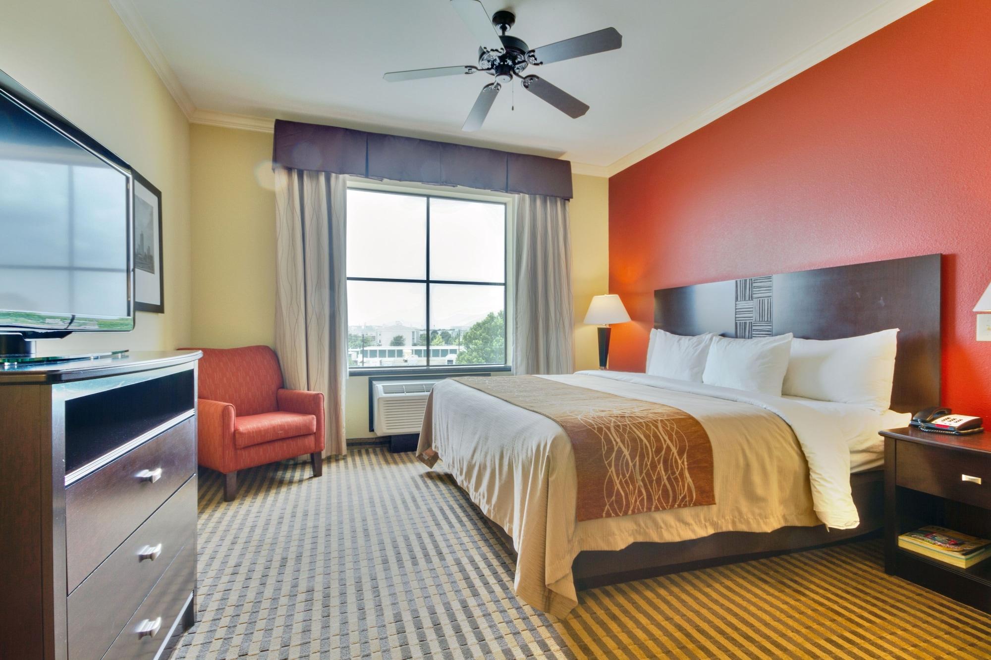 Comfort Inn & Suites Fort Worth - Fossil Creek Exterior photo