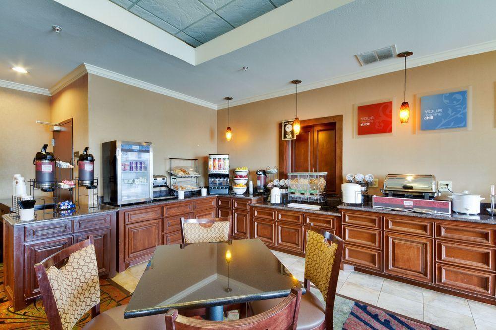 Comfort Inn & Suites Fort Worth - Fossil Creek Exterior photo