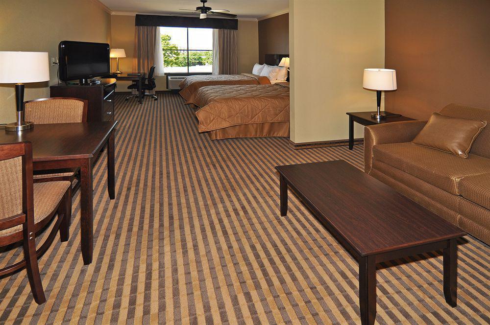 Comfort Inn & Suites Fort Worth - Fossil Creek Exterior photo